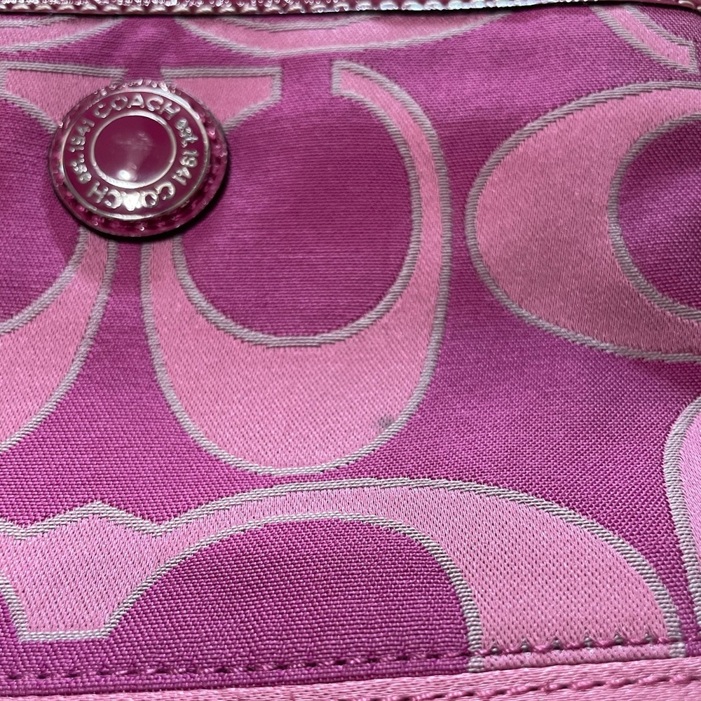 Coach Vintage Plum Pink Signature Crossbody - Picture 10 of 10